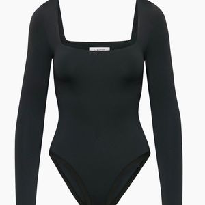 ARITZIA BABATON CONTOUR LONG SLEEVE BODYSUIT